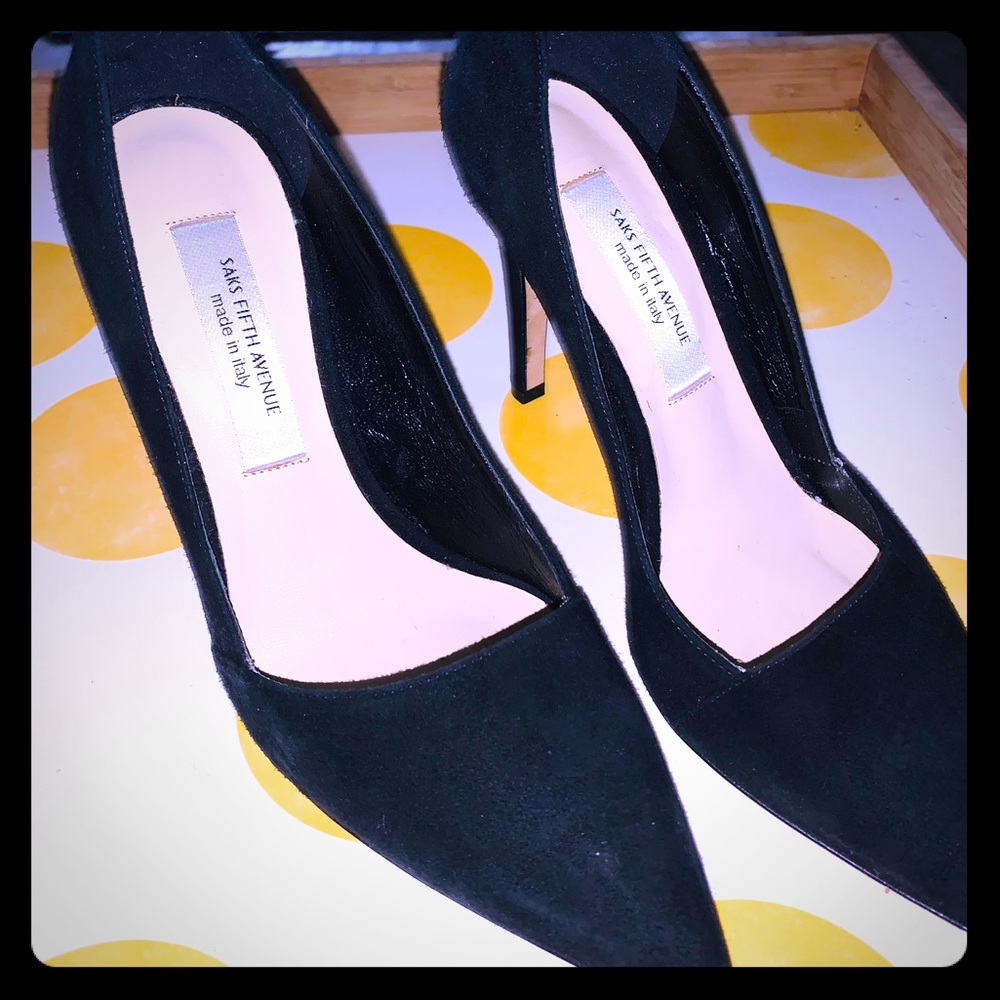 Worn 1 time! Nearly perfect. Originally $325
